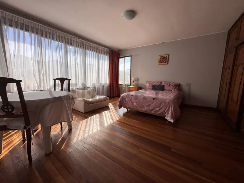 Foto 19 de Casa en Alquiler | Av. Costanera | Amplia Residencia de 350 M²