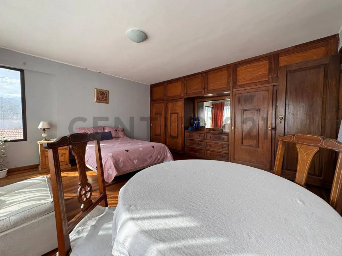 Foto 20 de Casa en Alquiler | Av. Costanera | Amplia Residencia de 350 M²