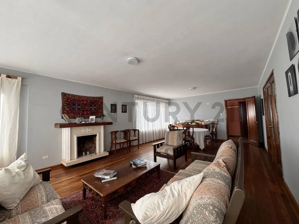 Foto 10 de Casa en Alquiler | Av. Costanera | Amplia Residencia de 350 M²
