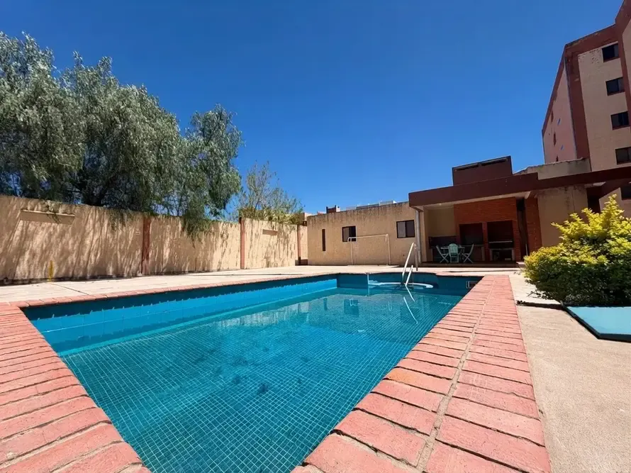 Foto 3 de “Depto en Condominio San Gerónimo con balcón y piscina – Tarija”
