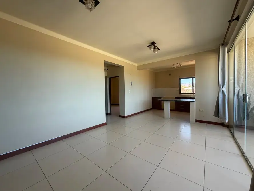 Foto 5 de “Depto en Condominio San Gerónimo con balcón y piscina – Tarija”