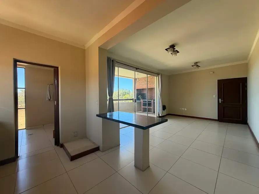 Foto 4 de “Depto en Condominio San Gerónimo con balcón y piscina – Tarija”