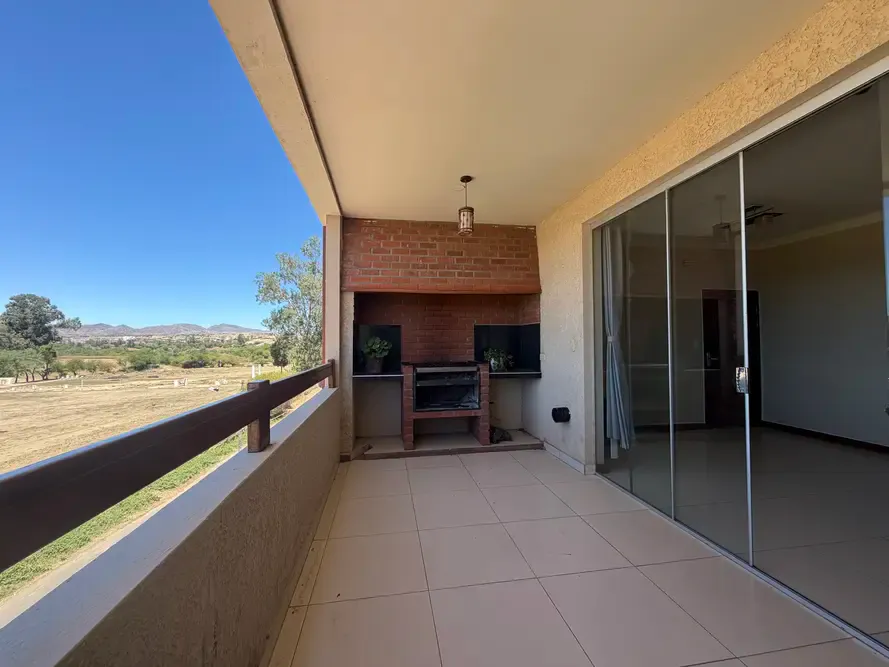 Foto 7 de “Depto en Condominio San Gerónimo con balcón y piscina – Tarija”