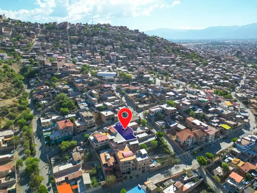 Foto 6 de Casa en Venta a 3 Cuadras de La Av. Siglo Xx y Av. Guayacan