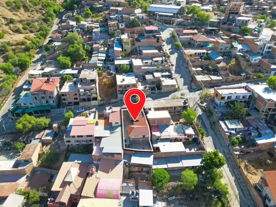 Foto 9 de Casa en Venta a 3 Cuadras de La Av. Siglo Xx y Av. Guayacan