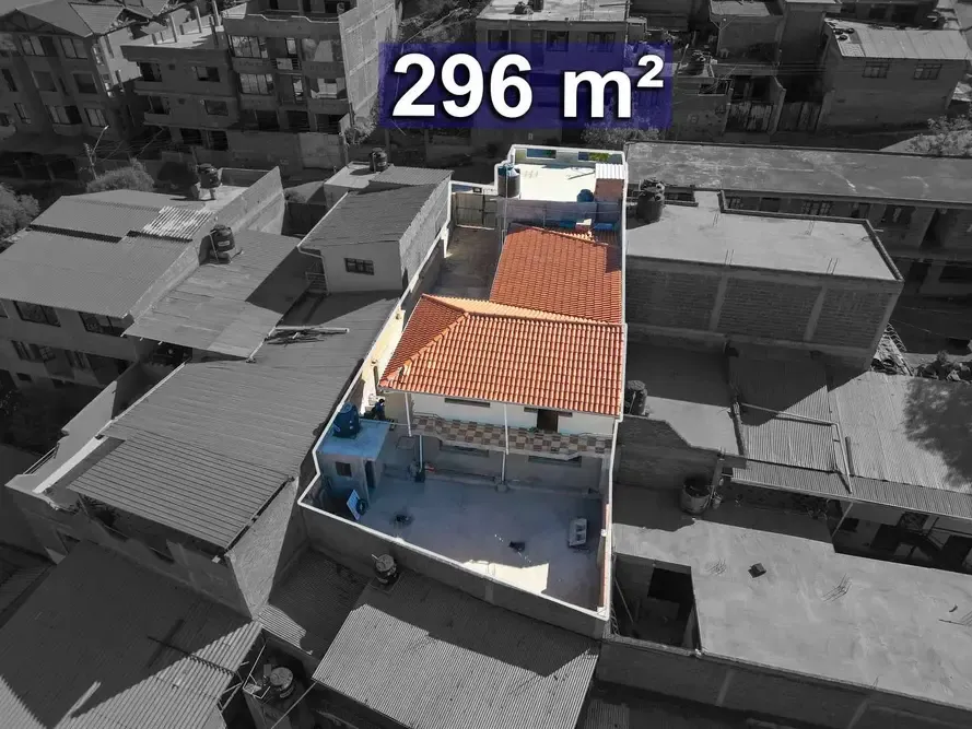 Foto 1 de Casa en Venta a 3 Cuadras de La Av. Siglo Xx y Av. Guayacan