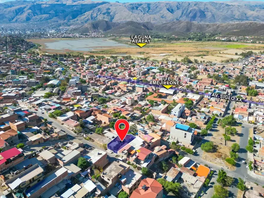 Foto 3 de Casa en Venta a 3 Cuadras de La Av. Siglo Xx y Av. Guayacan