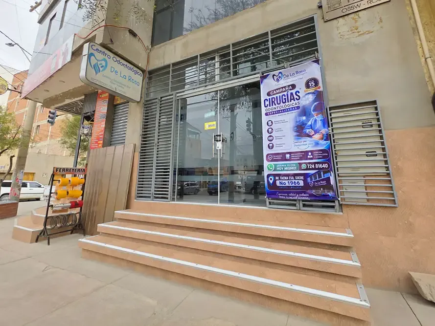 Foto 1 de Ambiente Comercial en Alquiler para Consultorios Medicos o Oficinas