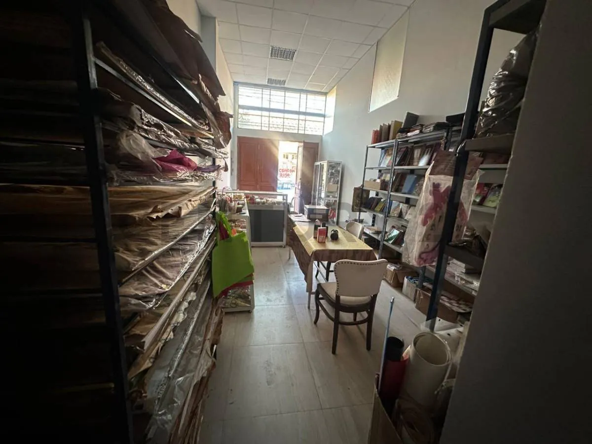 Foto 5 de Oficina Privada en Alquiler – Calle Suipacha