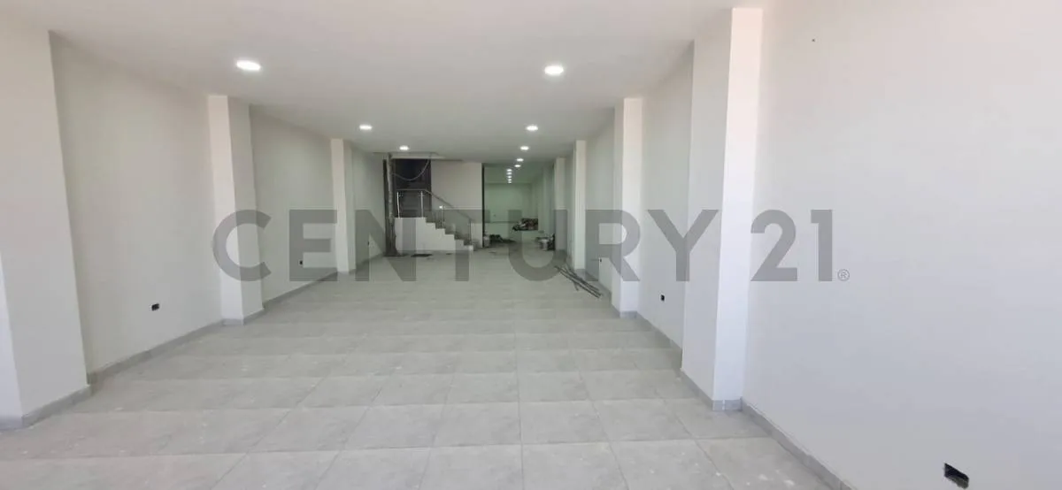 Foto 2 de Ambiente Comercial en Alquiler