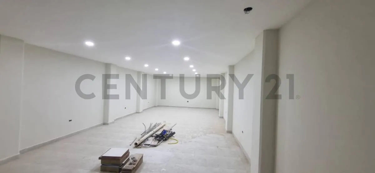 Foto 7 de Ambiente Comercial en Alquiler