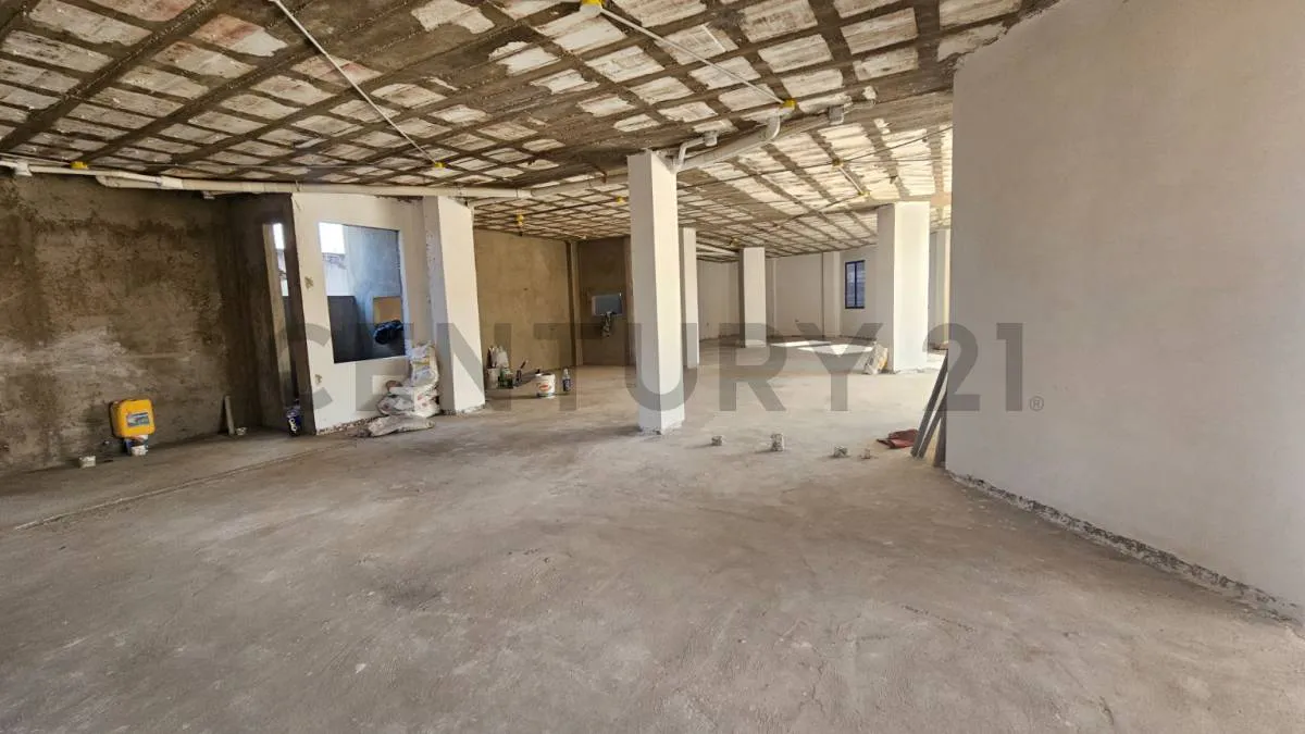 Foto 2 de Alquiler Piso Comercial Completo: 287 m² en Loreto sobre Av. De la Patria