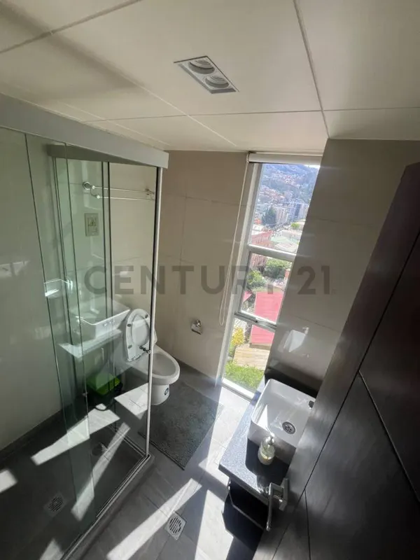 Foto 10 de Departamento de 1 Dormitorio Totalmente Amoblado, Torre Titanium II Obrajes