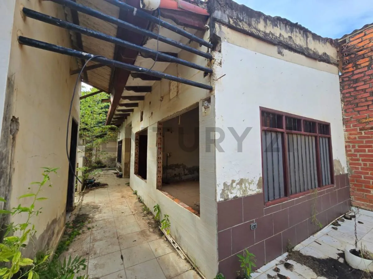 Foto 10 de En Excelente Ubicación, a Precio de Terreno, para Remodelación!!