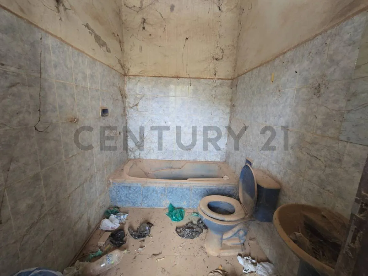 Foto 12 de En Excelente Ubicación, a Precio de Terreno, para Remodelación!!