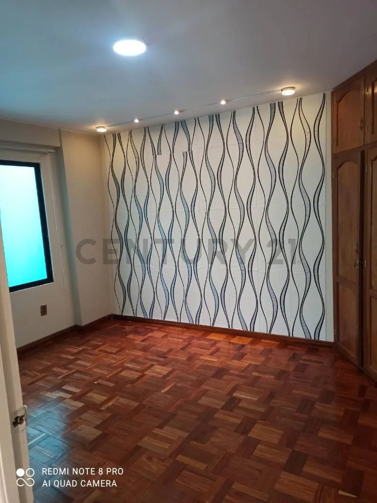 Foto 4 de Departamento de 3 Dormitorios en Anticretico - Alto Obrajes