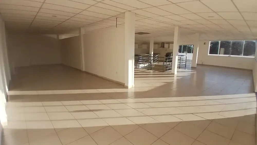 Foto 4 de Edificio Comercial en El 4to Anillo y Av. Virgen de Cotoca