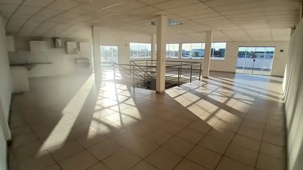 Foto 3 de Edificio Comercial en El 4to Anillo y Av. Virgen de Cotoca