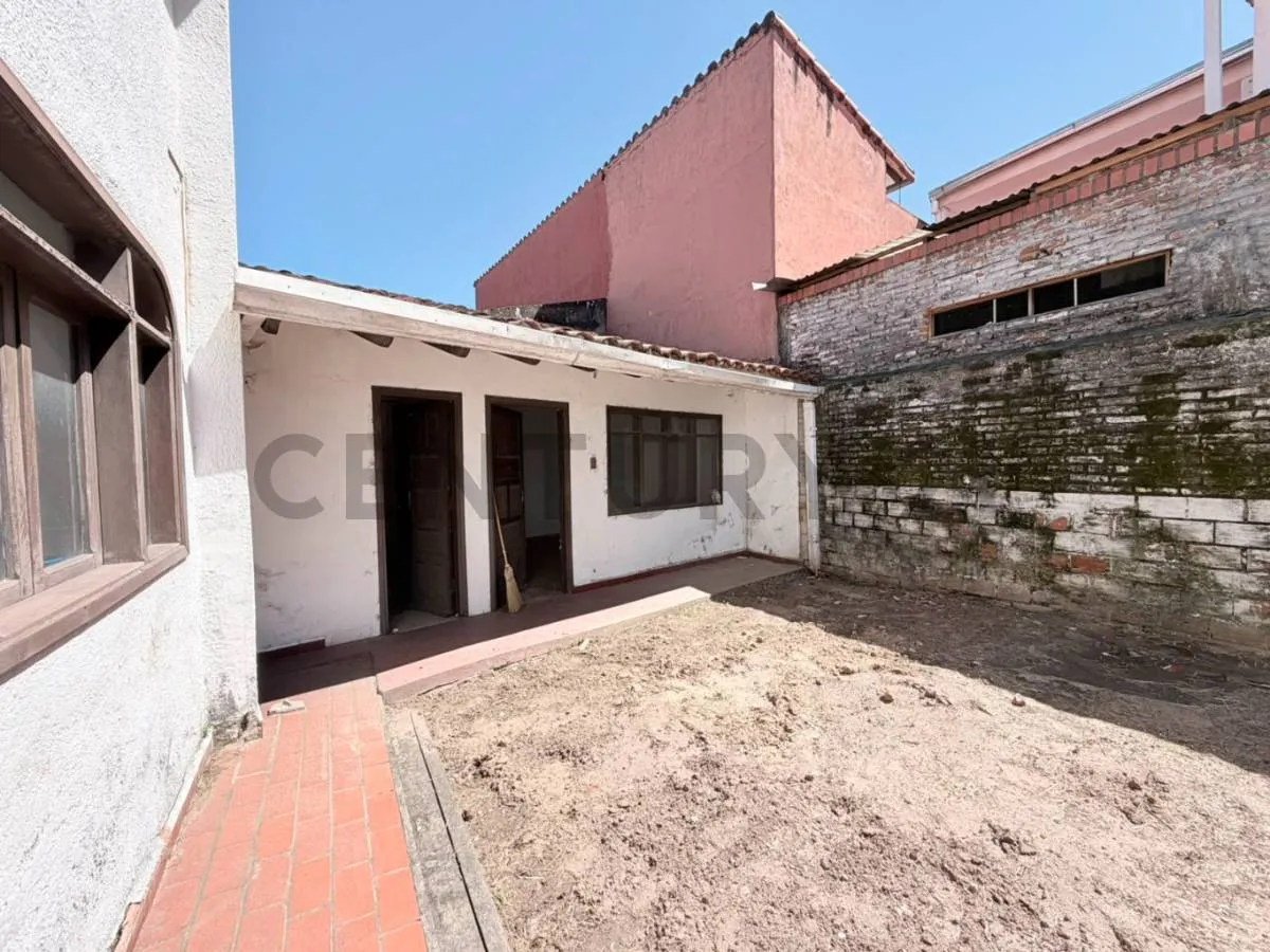 Foto 7 de Casa en Venta Zona Oeste a una cuadra de la Av. Pirai y 3er anillo interno