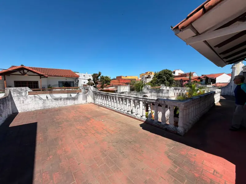 Foto 10 de Casa en Venta Zona Oeste a una cuadra de la Av. Pirai y 3er anillo interno