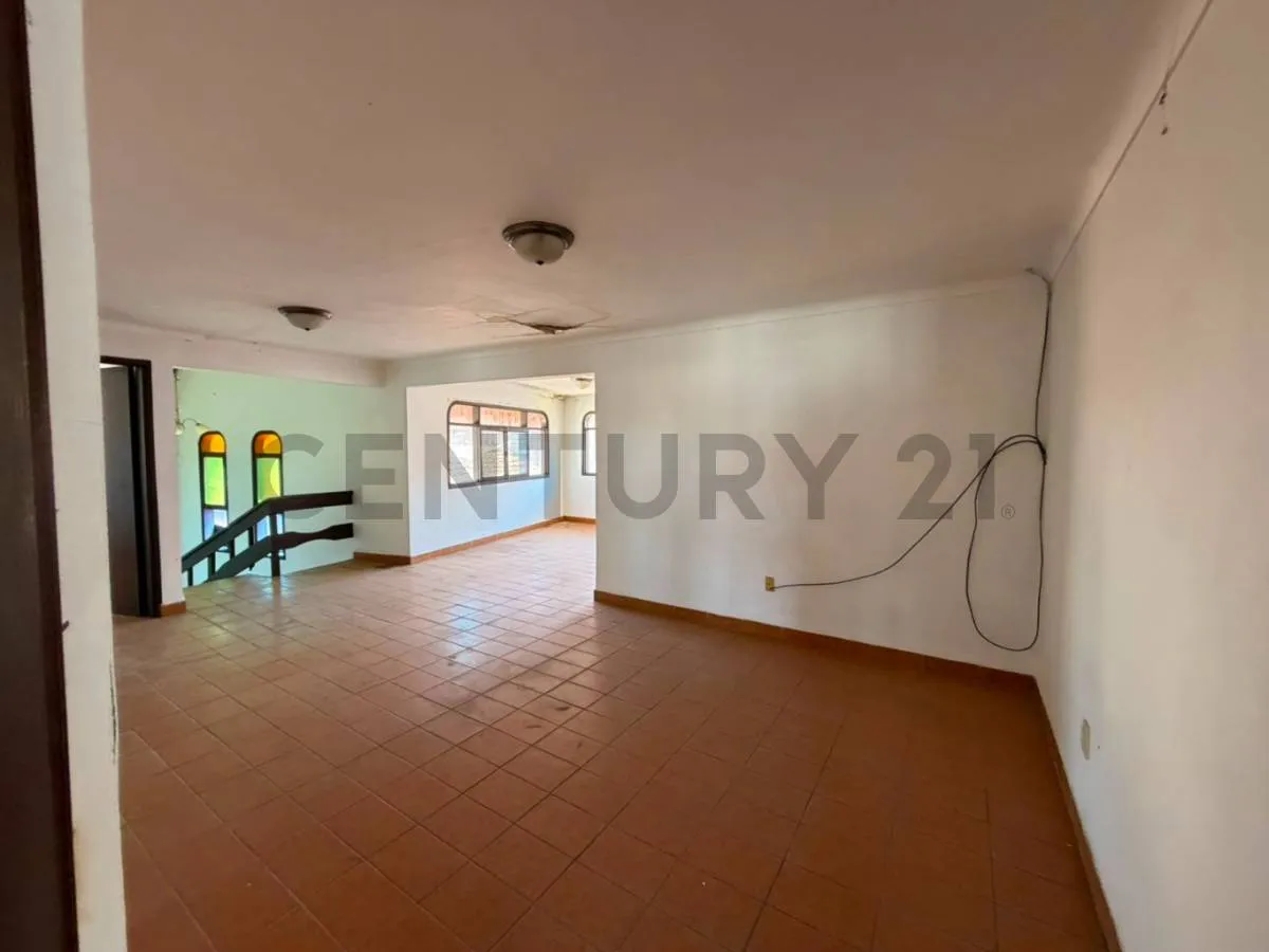 Foto 9 de Casa en Venta Zona Oeste a una cuadra de la Av. Pirai y 3er anillo interno