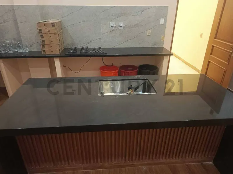 Foto 14 de Ambiente Comercial de lujo en Alquiler