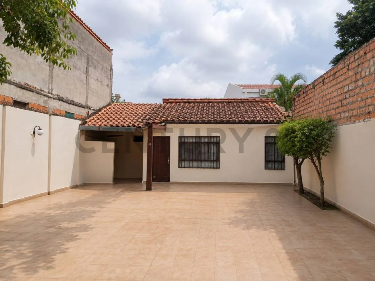 Foto 3 de Casa en Venta | Excelente Potencial Comercial- Precio de Terreno