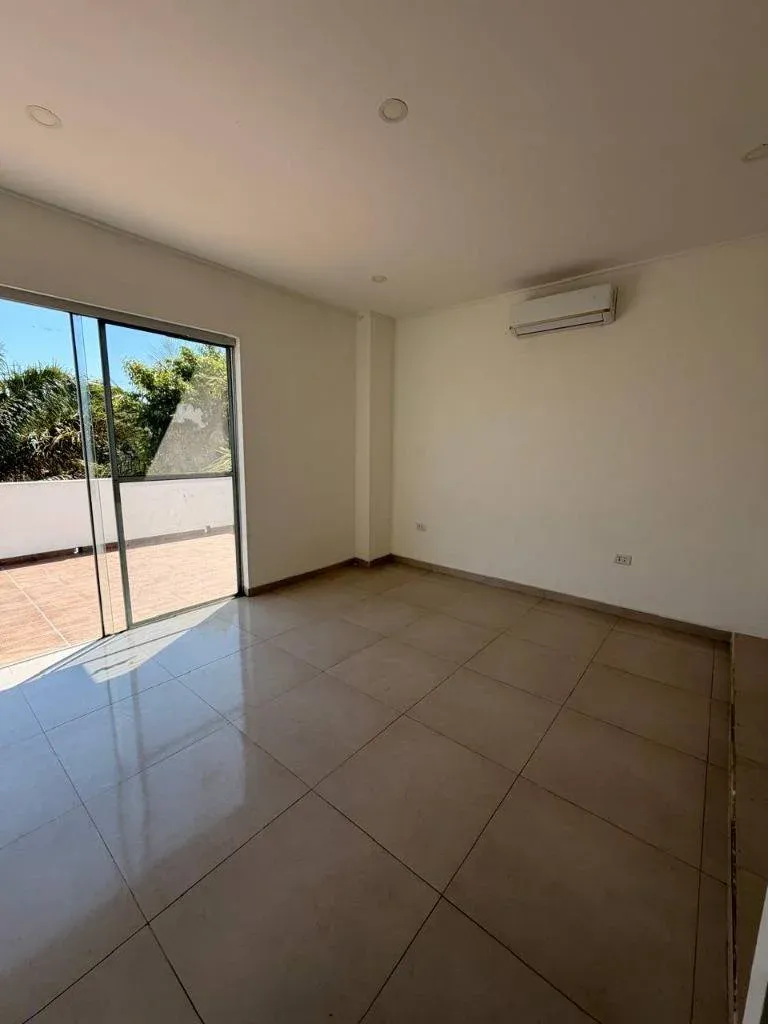 Foto 8 de Casa en alquiler en Condominio Mirage – Urubó