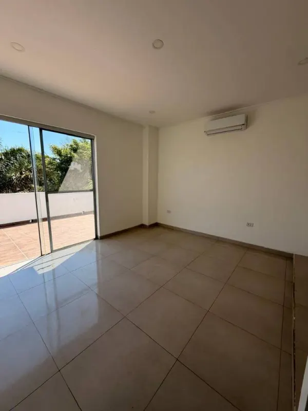 Foto 8 de Casa en alquiler en Condominio Mirage – Urubó