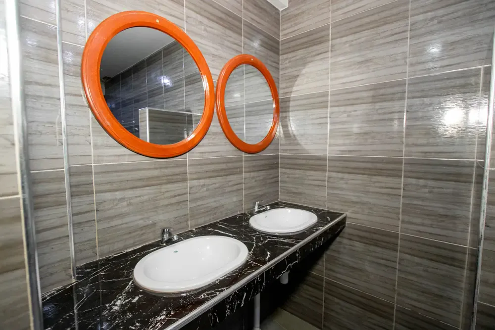 Foto 9 de Edificio con Discoteca y Departamentos en Punata - en Venta