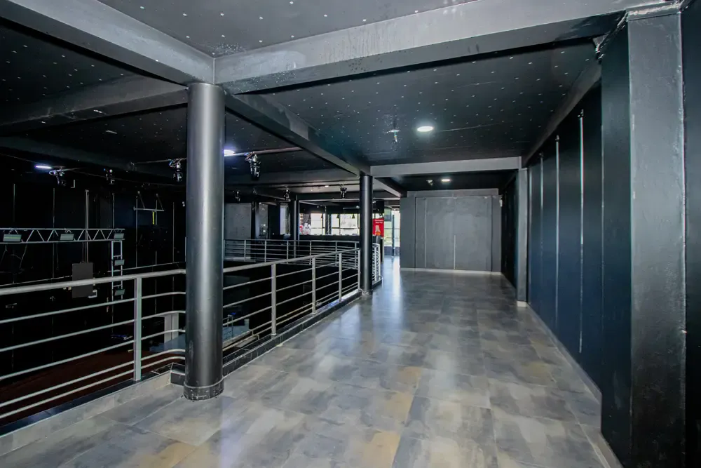 Foto 19 de Edificio con Discoteca y Departamentos en Punata - en Venta