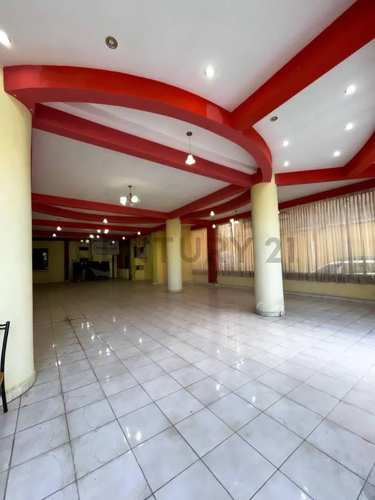 Foto 9 de Edificio en Venta -Vivienda y Comercio