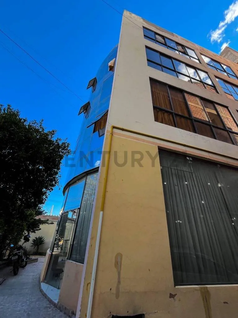 Foto 3 de Edificio en Venta -Vivienda y Comercio