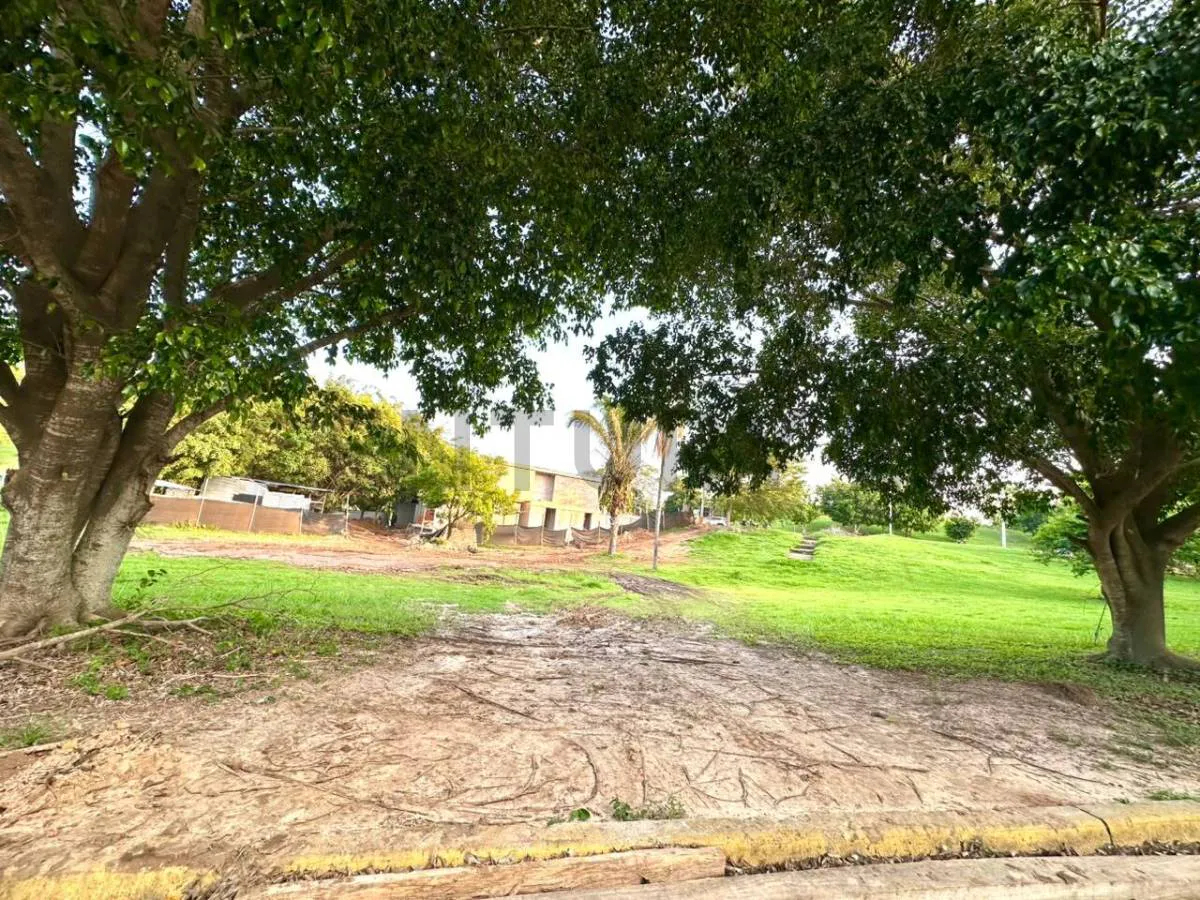Foto 3 de Terreno en Venta-Urubó Golf - Modulo 7 - Mza 1 - Lote 1 - con Accion