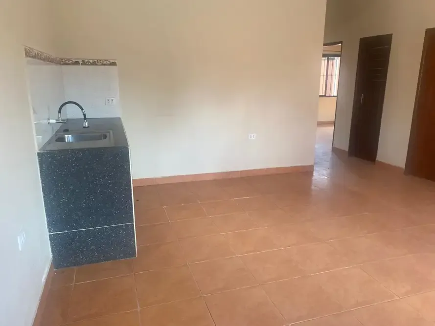 Foto 4 de Casa en alquiler con 3 dormitorios y amplio terreno en Satélite Norte, Warnes
