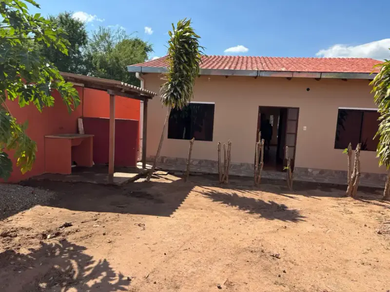 Foto 10 de Casa en alquiler con 3 dormitorios y amplio terreno en Satélite Norte, Warnes