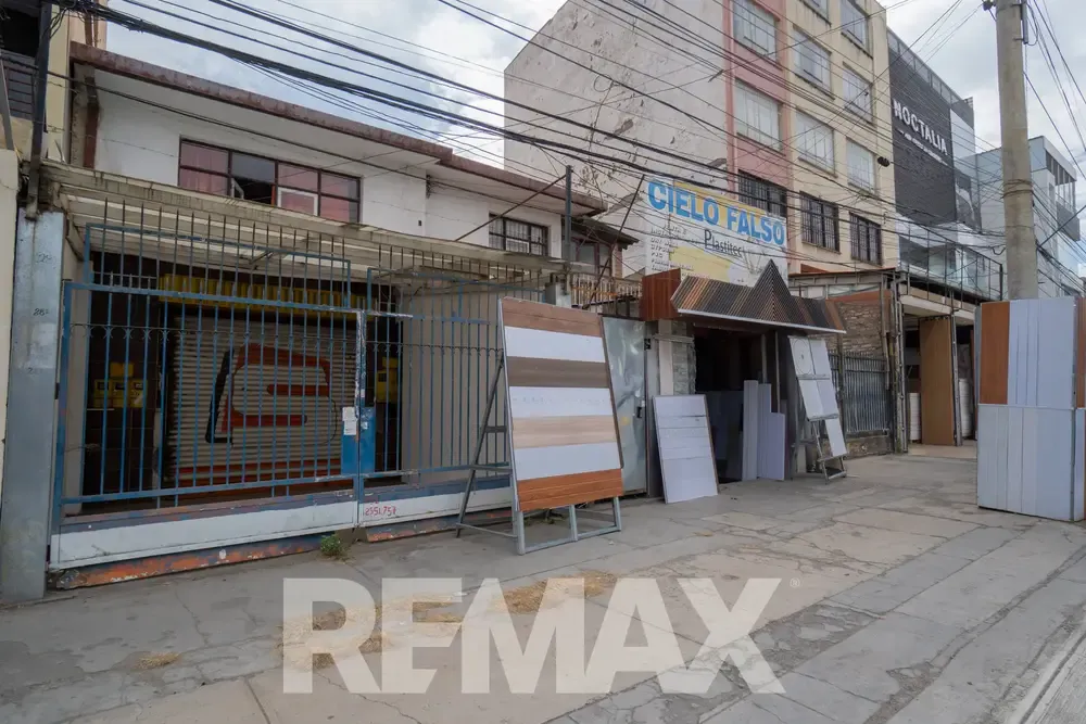Foto 8 de Lote Comercial en Venta Av. Blanco Galindo Km. 1