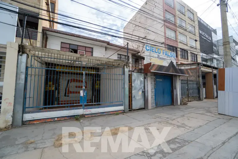 Foto 9 de Lote Comercial en Venta Av. Blanco Galindo Km. 1