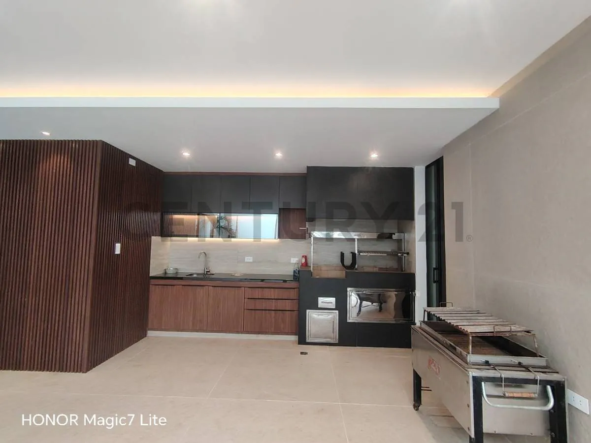 Foto 16 de Inmueble de Lujo, con Sistema Inteligente!!