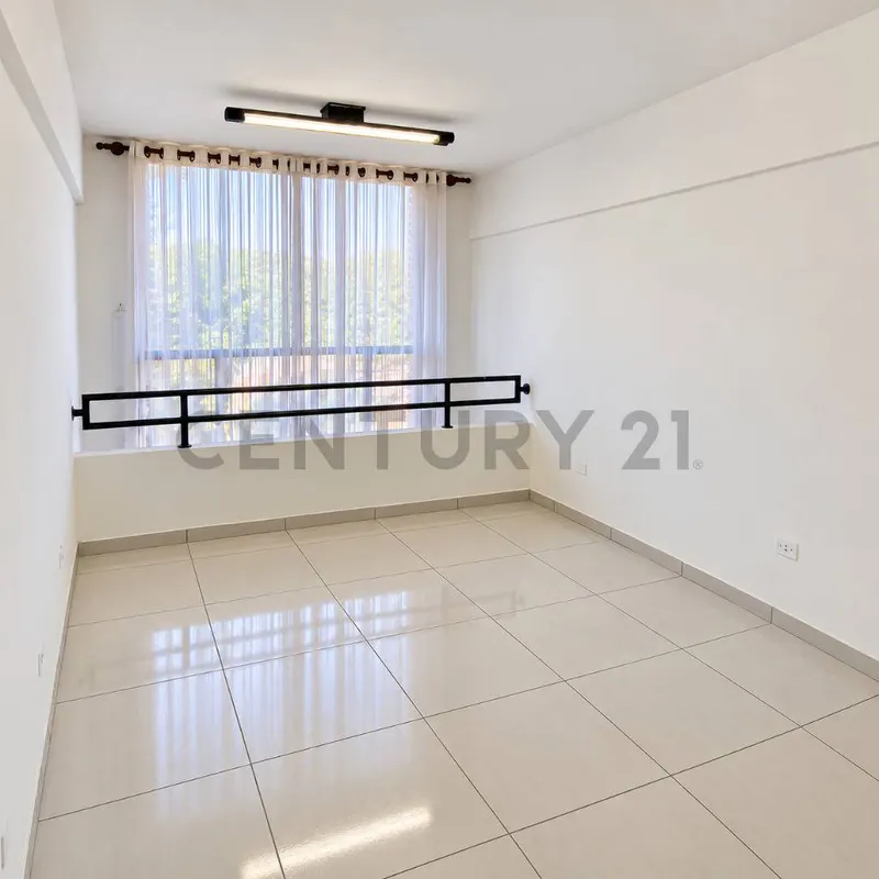 Foto 9 de Oficina en venta en edificio empresarial zona centro