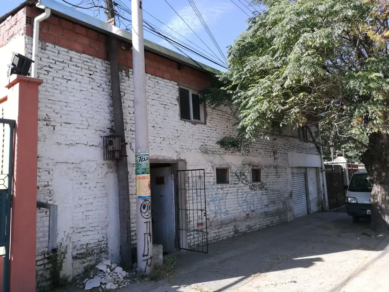 Foto 2 de galpon en venta en 400m2 en avenida principal