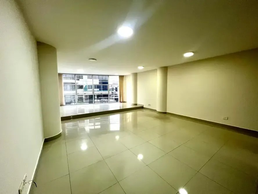 Foto 3 de Oficina en Venta Edificio Boston - Centro de Cochabamba