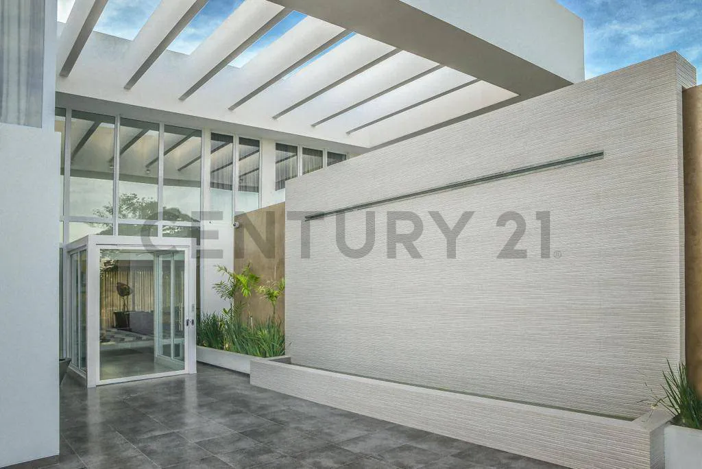 Foto 5 de Mansión en Venta | Urubó Golf