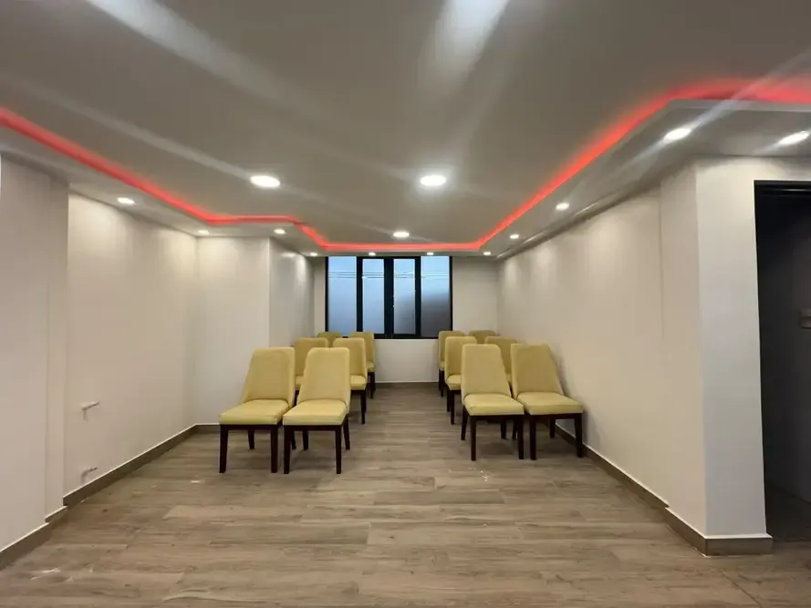 Foto 3 de 🏢✨ Piso Corporativo de 170 M² en Alquiler | Miraflores – La Paz 💼