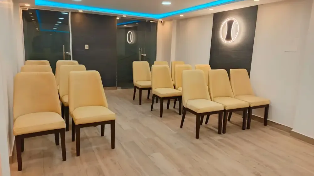 Foto 2 de 🏢✨ Piso Corporativo de 170 M² en Alquiler | Miraflores – La Paz 💼