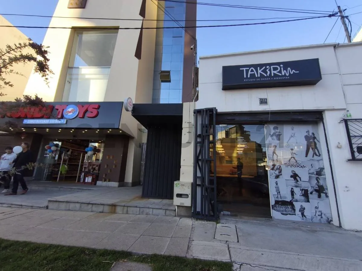 Foto 6 de Local Comercial en Alquiler en San Miguel con vista a la calle
