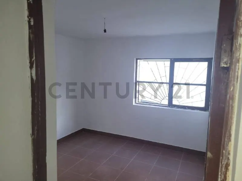 Foto 10 de Casa Comercial en Venta, Calle Guatemala - Zona La Madona