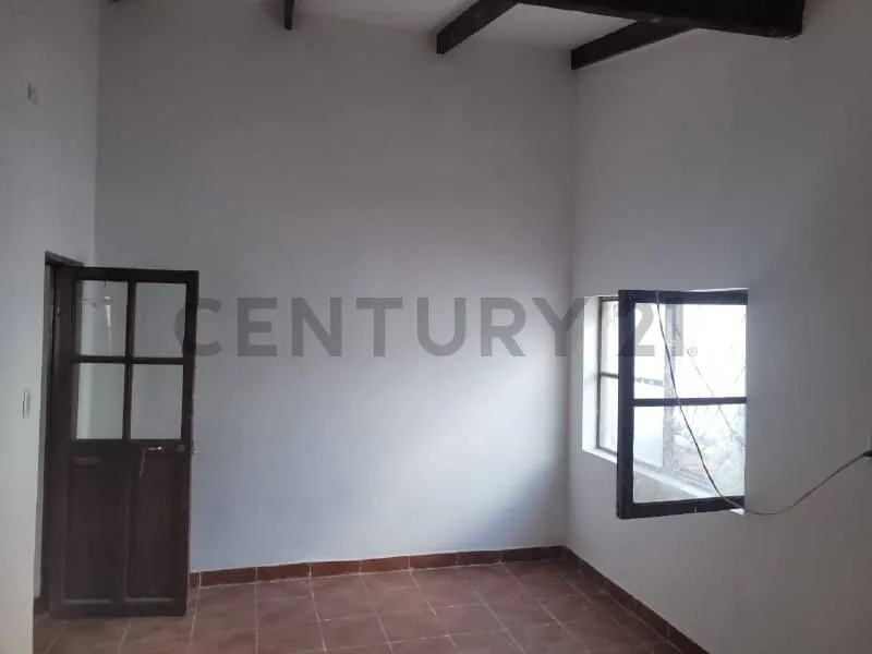 Foto 7 de Casa Comercial en Venta, Calle Guatemala - Zona La Madona