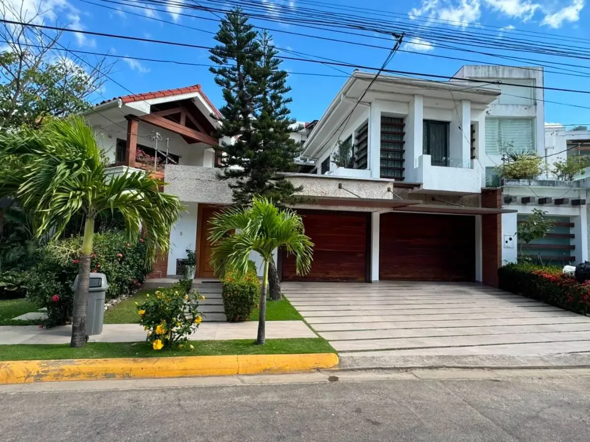 Foto 1 de Casa de Lujo en Venta
