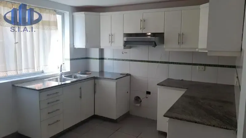 Foto 6 de Departamento en Alquiler de 3 dormitorios en Calacoto